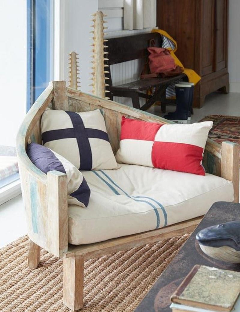 Sillón con cojines proa barco blanco | Sottovento