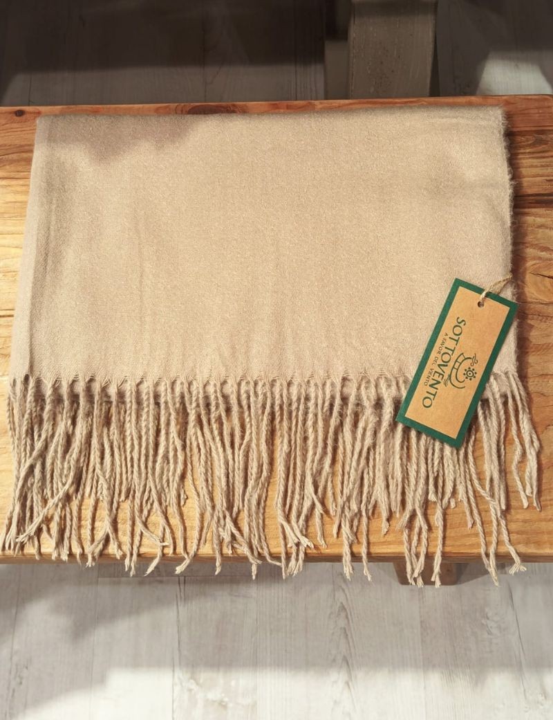 Einfarbiger Wollschal mit Fransen beige | Sottovento